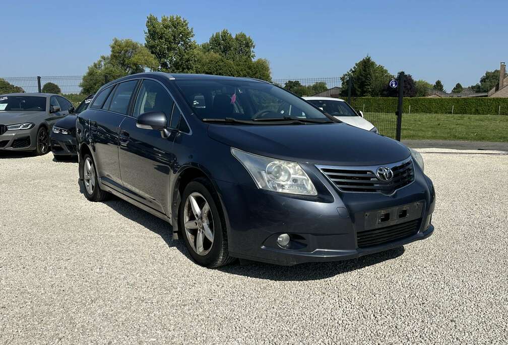 Toyota SW 2.0 D-4D -  ONLY FOR EXPORT  - Euro5