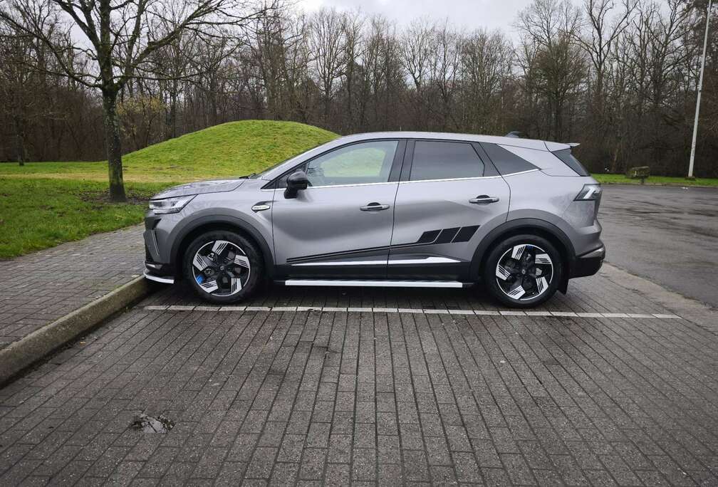 Renault marche pieds vitres arrière surteinté béquet arriè