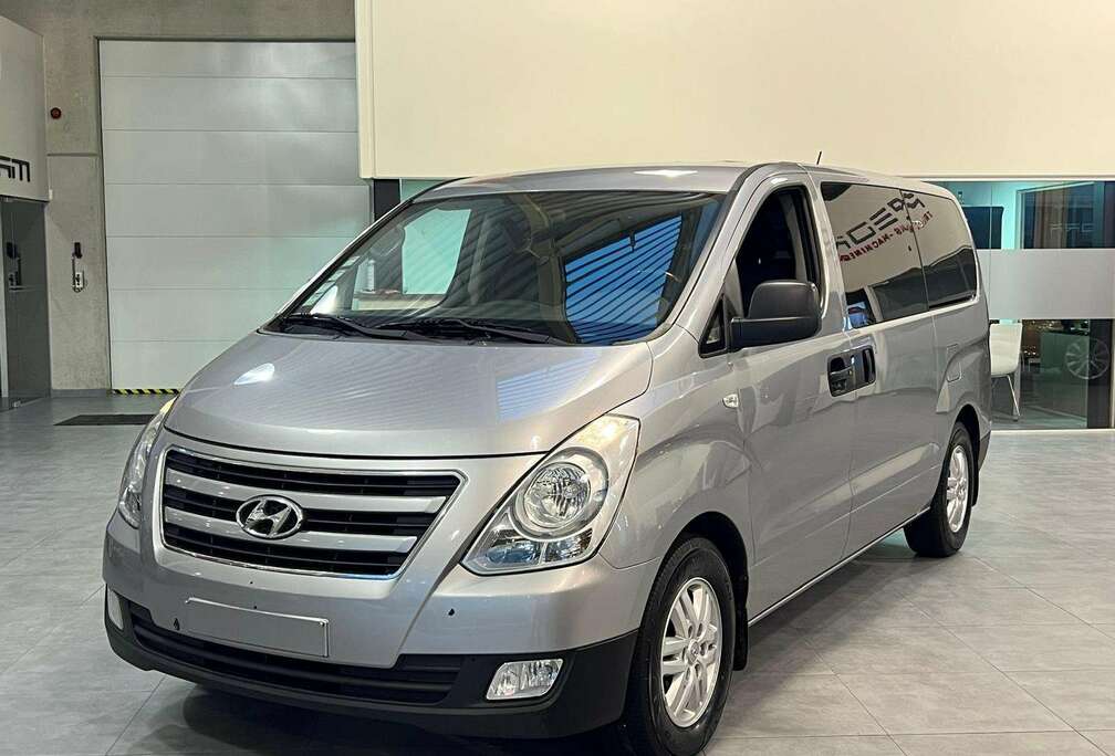 Hyundai 2.5CRDi - 6PL, LEDER, AIRCO, CV, ER, LICHTE VRACHT