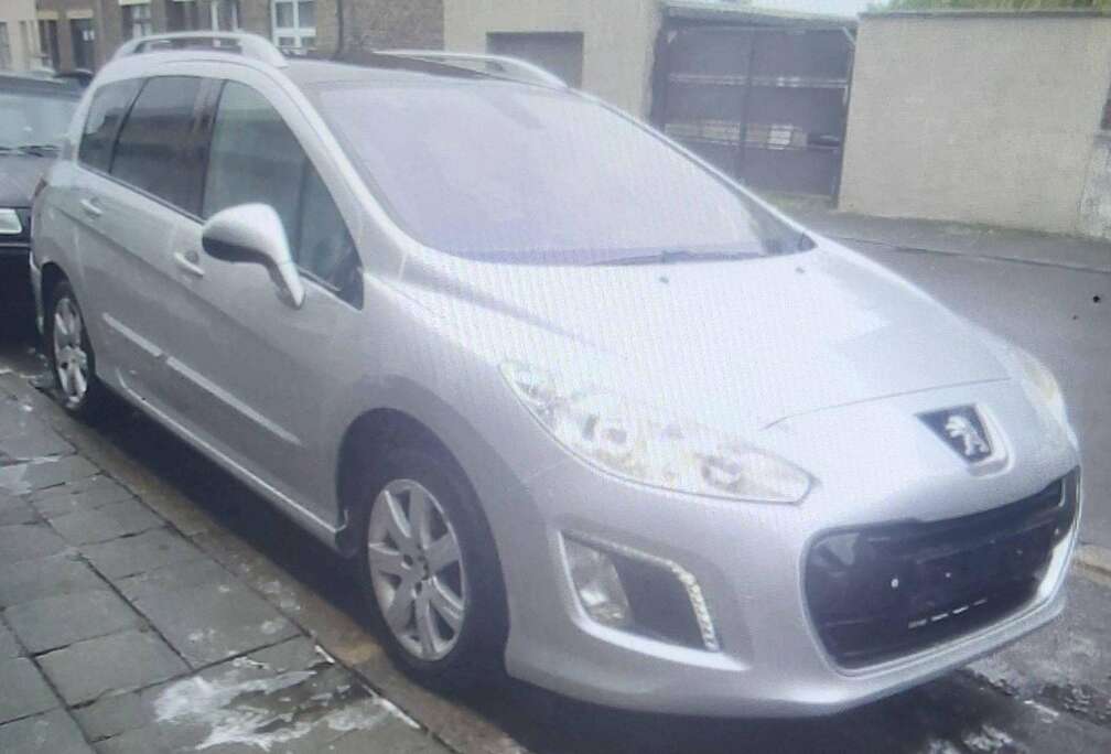 Peugeot 308 SW 1.6 e-HDi Access STT