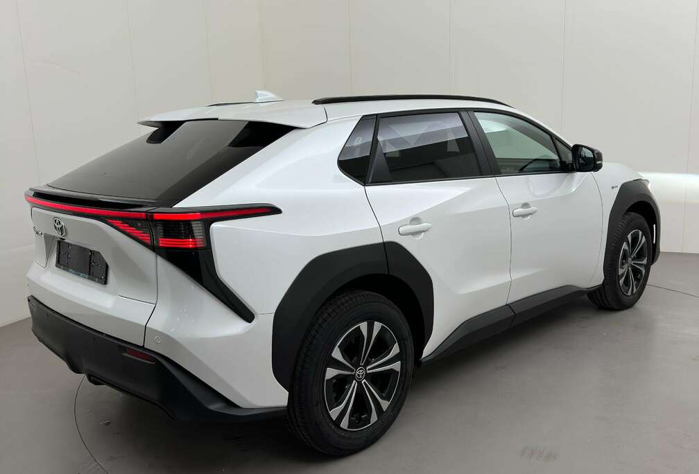 Toyota bZ4X Business Plus