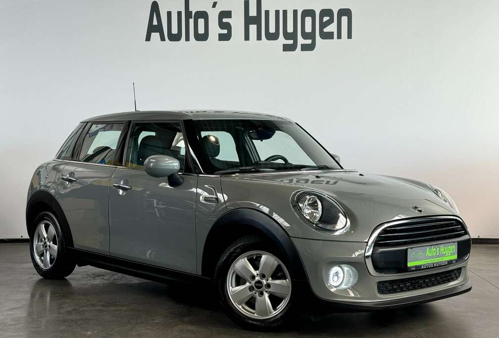 MINI 1.5 Navigatie / Auto. airco / Parkeerhulp