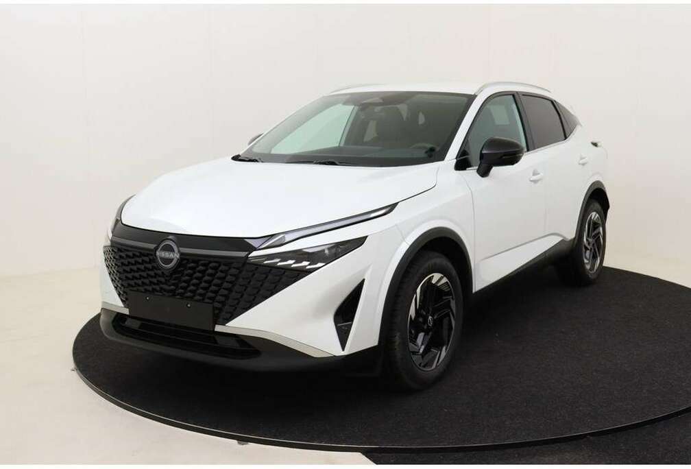 Nissan N-Connecta 1.3 158 hp CVT 2WD