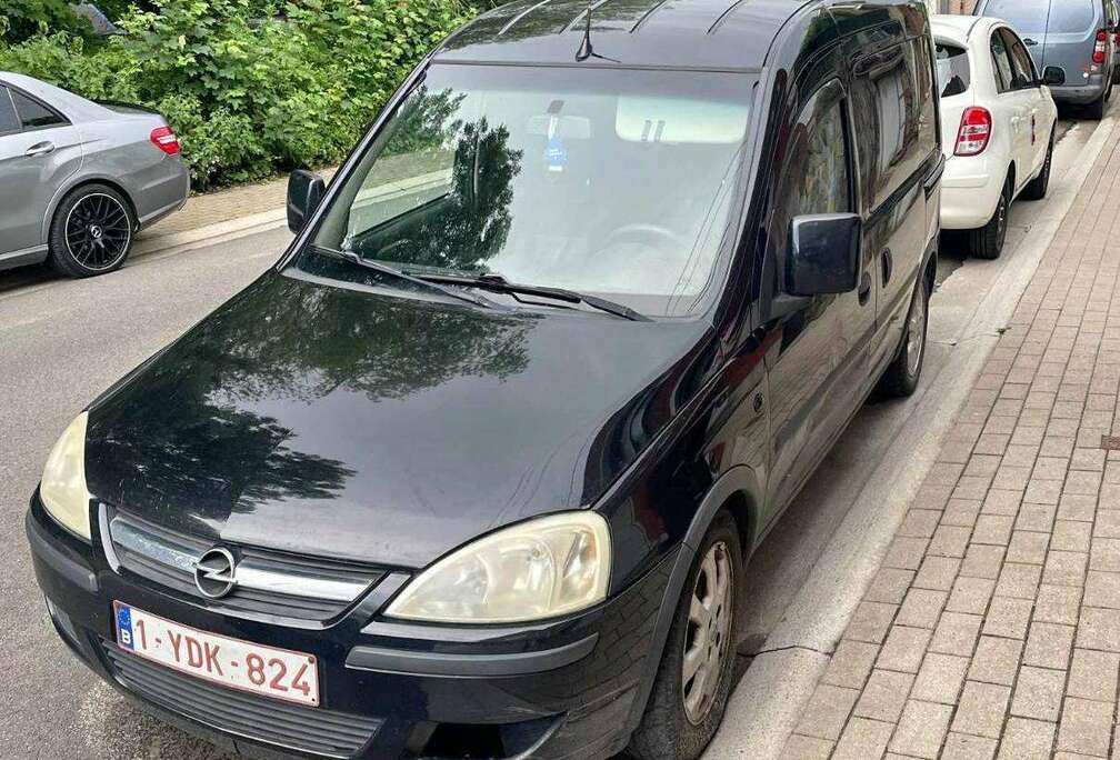 Opel Tour 1.3 CDTI 75