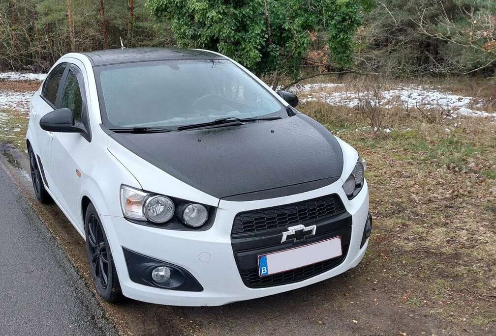 Chevrolet Aveo hatchback 1.4i LT
