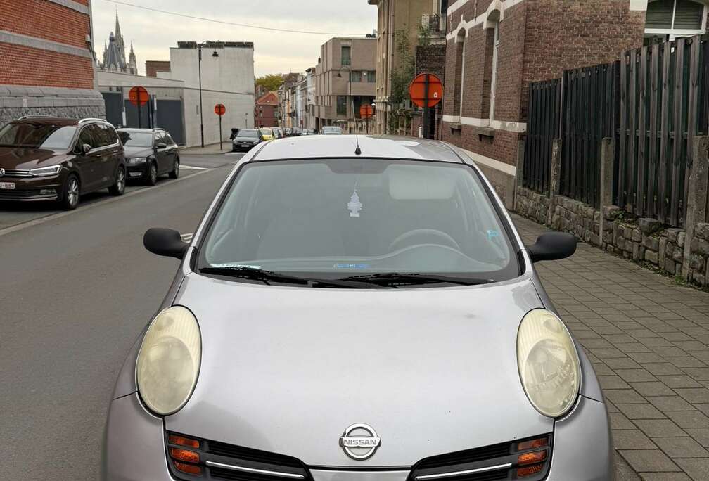 Nissan 1.2i 16v Visia Plus