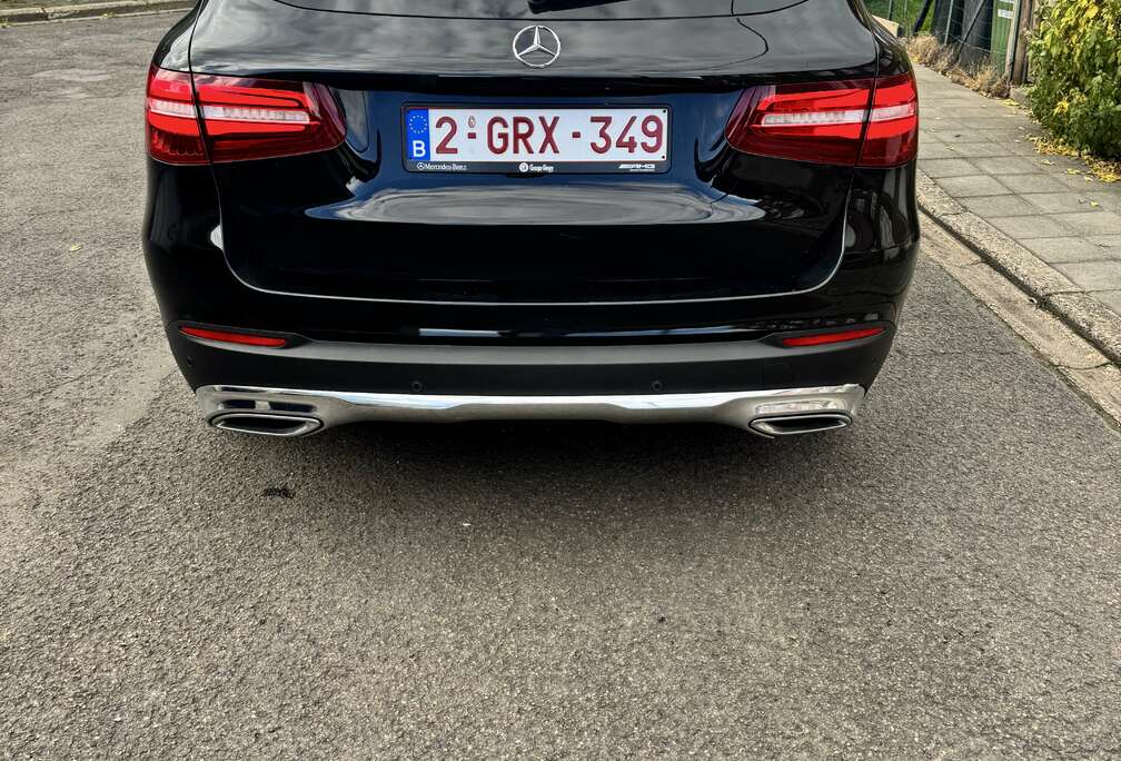 Mercedes-Benz d Coupe 4Matic 9G-TRONIC Edition 1