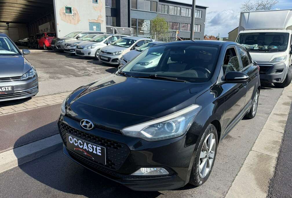 Hyundai i20 1.4i Blackline**12M GARANTIE**CARNET**