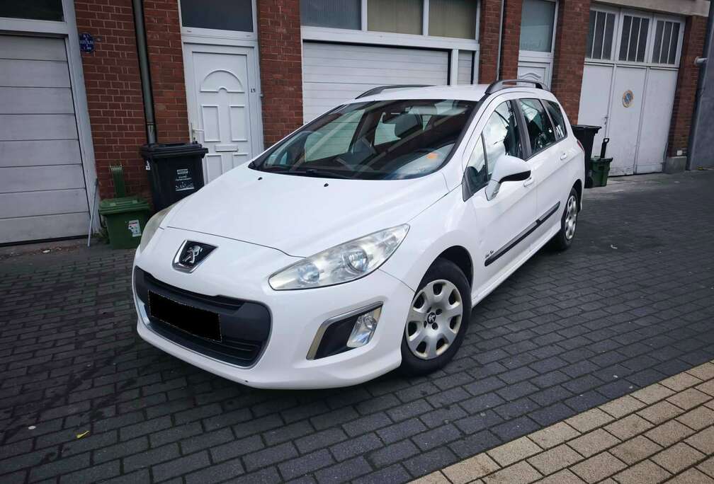Peugeot 308 SW 1.6 e-HDi Access STT