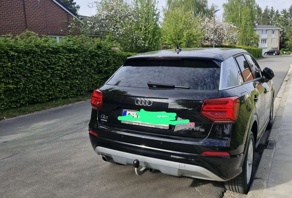 Audi 30 TFSI 116 BVM6 Midnight Series