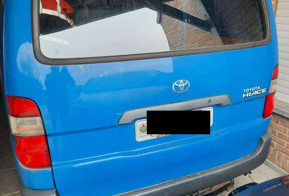 Toyota 2.4 D S DC Swing Doors