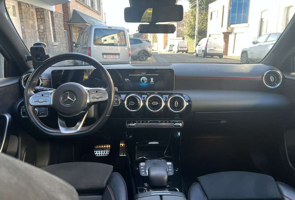 Mercedes-Benz AMG Line