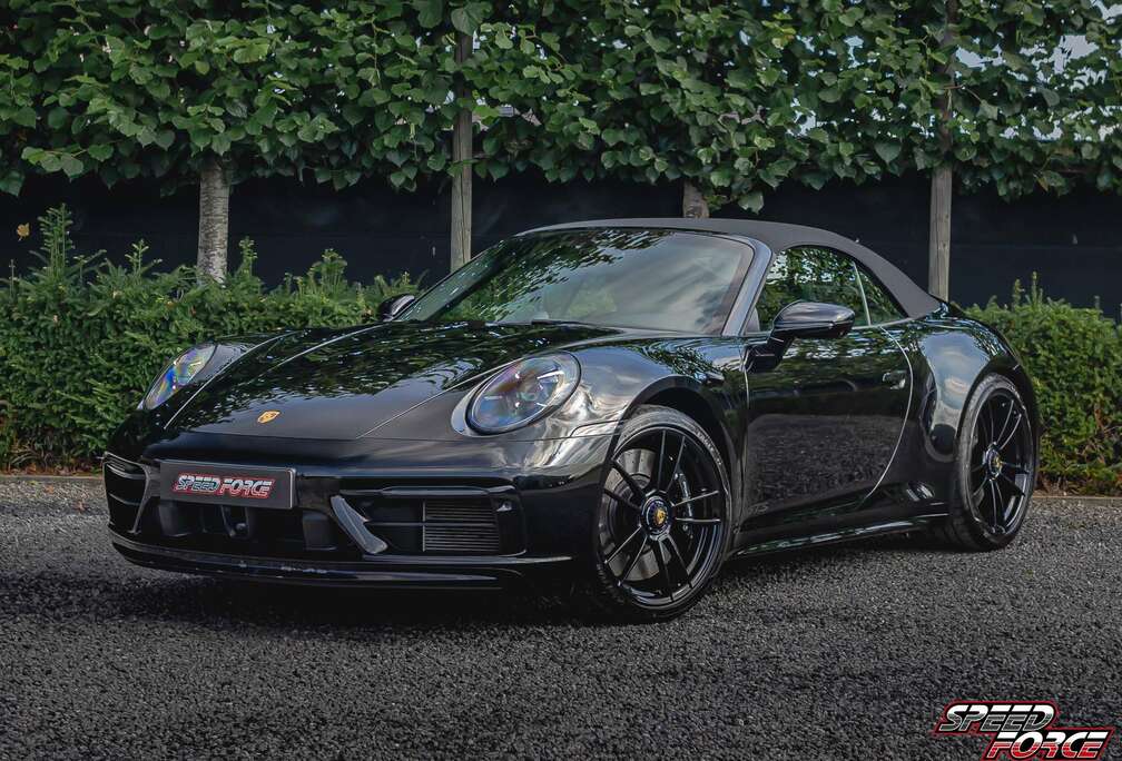 Porsche Carrera Cabrio 4 GTS   Lift  BURMESTER  Stoelv.