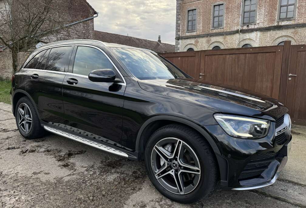 Mercedes-Benz d 4-Matic *PACK AMG*