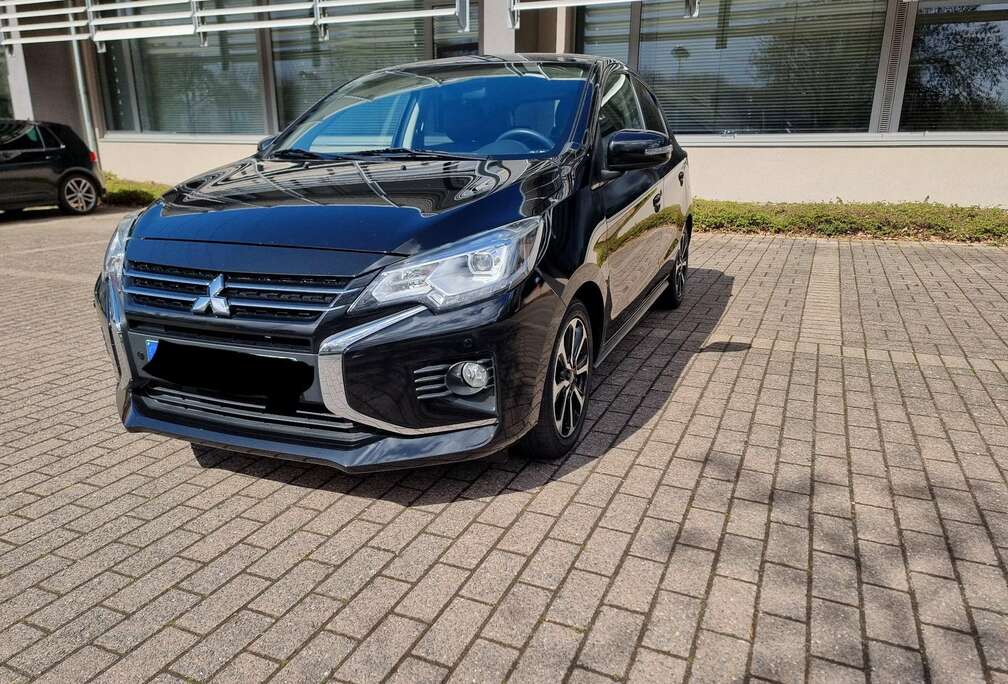 Mitsubishi 1.2 CVT Intro Edition+