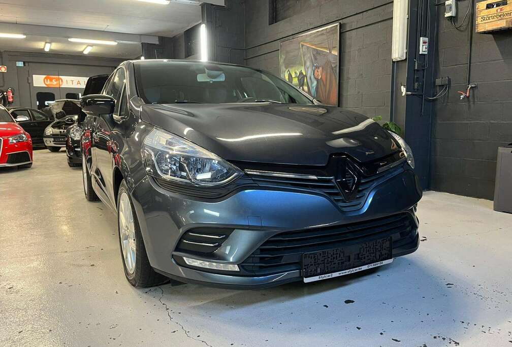 Renault RENAULT CLIO **LIMITED** 12 MOIS DE GARANTIE