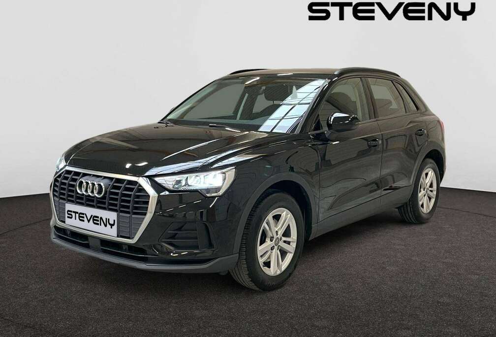 Audi Q3 35 TFSI * Carplay * Caméra * Hayon électrique* Garantie 1 an europ assistance incluse  * Steveny sms automotive