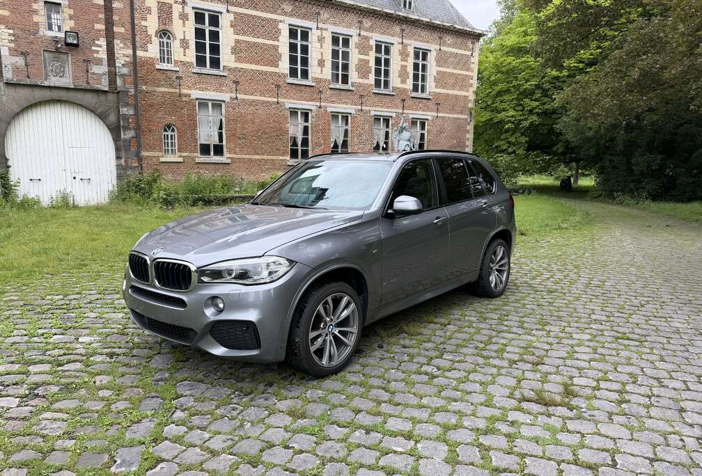 BMW xDrive30 *M PACKET*PANORAMIC*HUD*LED*