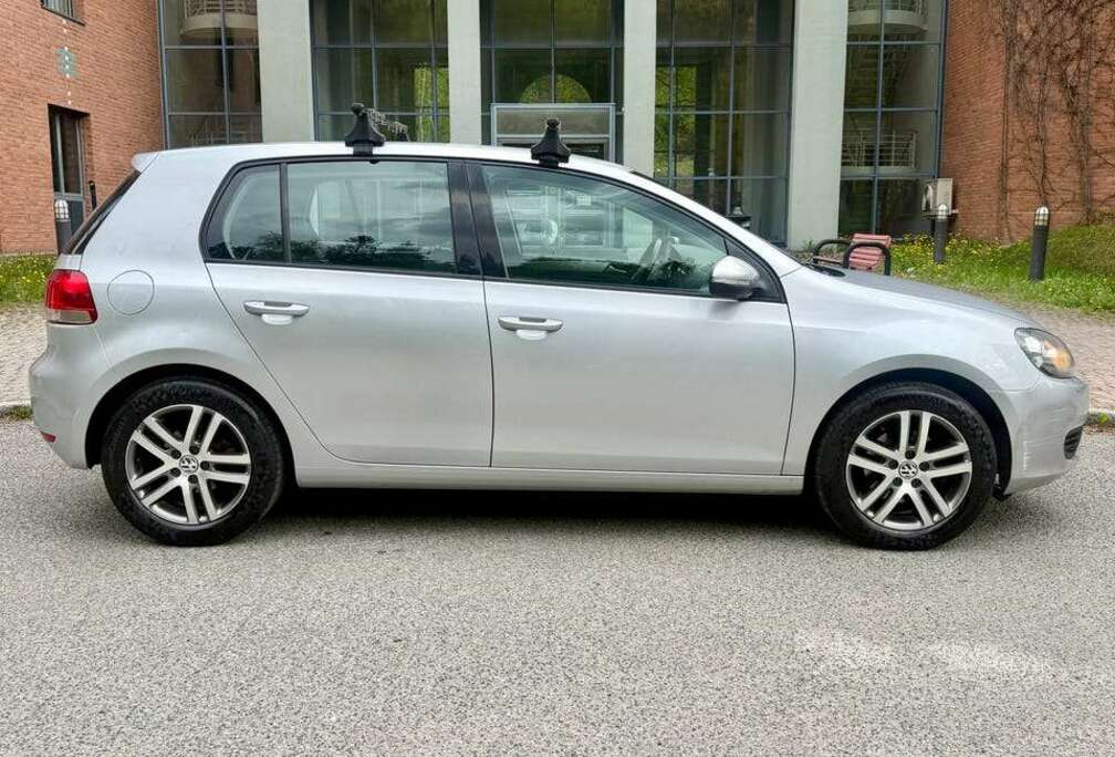 Volkswagen Golf 1.6 CR TDi Highline DPF