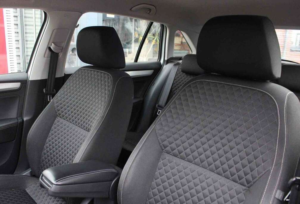 Skoda skoda rapid benzen automatic