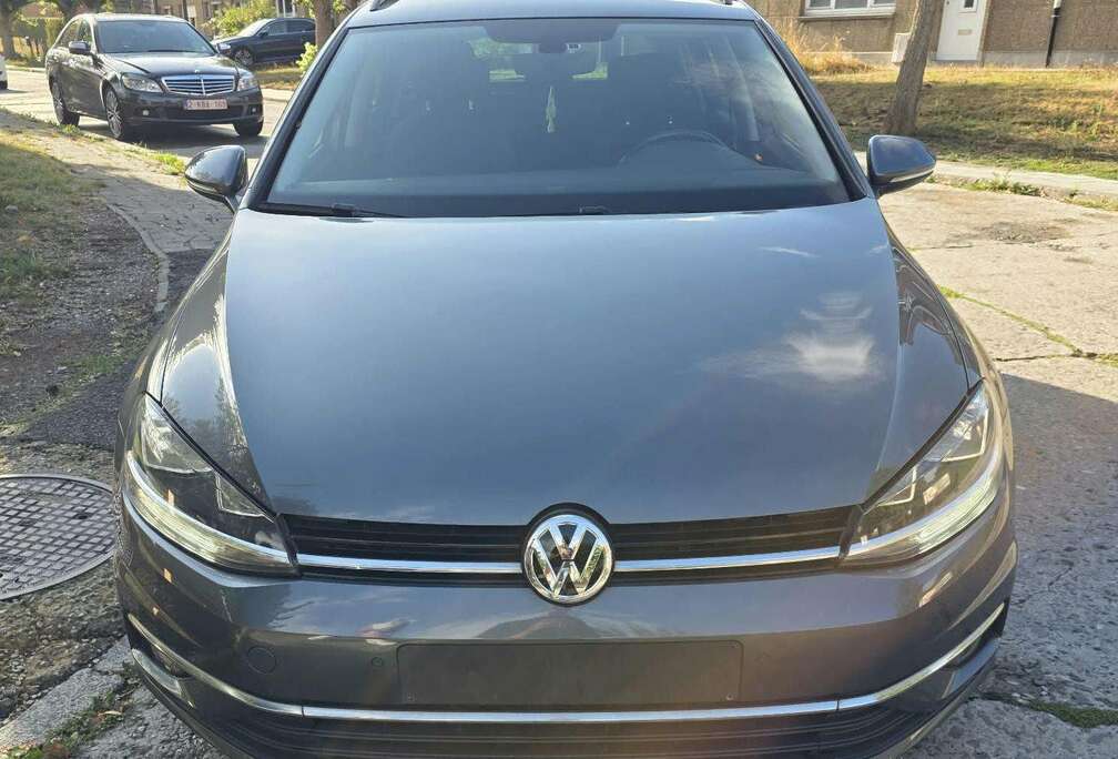 Volkswagen Golf 7 SW 1.0 TSI .