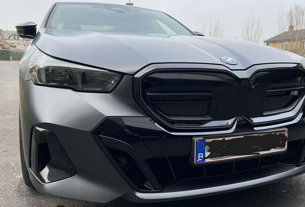 BMW i5 83.9 kW M60 xDrive