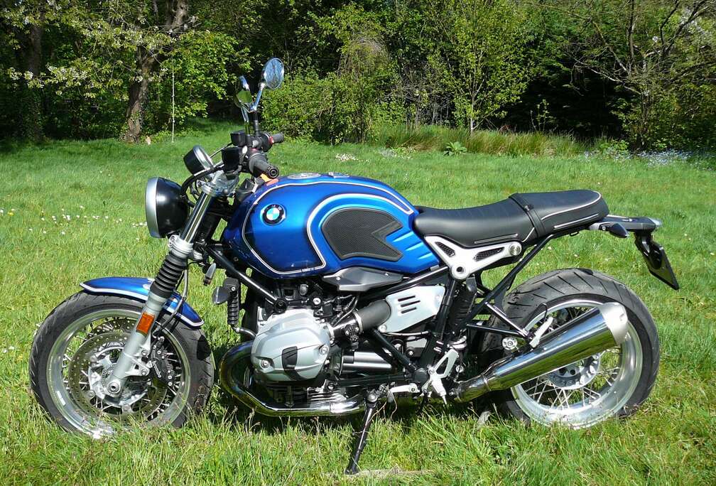 BMW /5