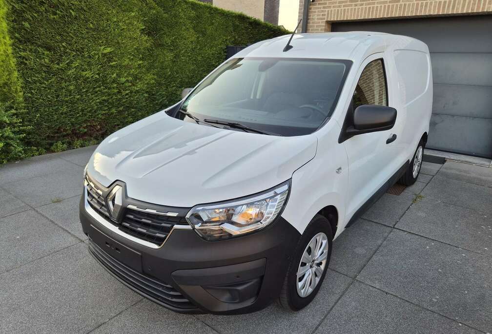 Renault 1.3 TCe Confort / CAMERA / NAVI / CRUISE /