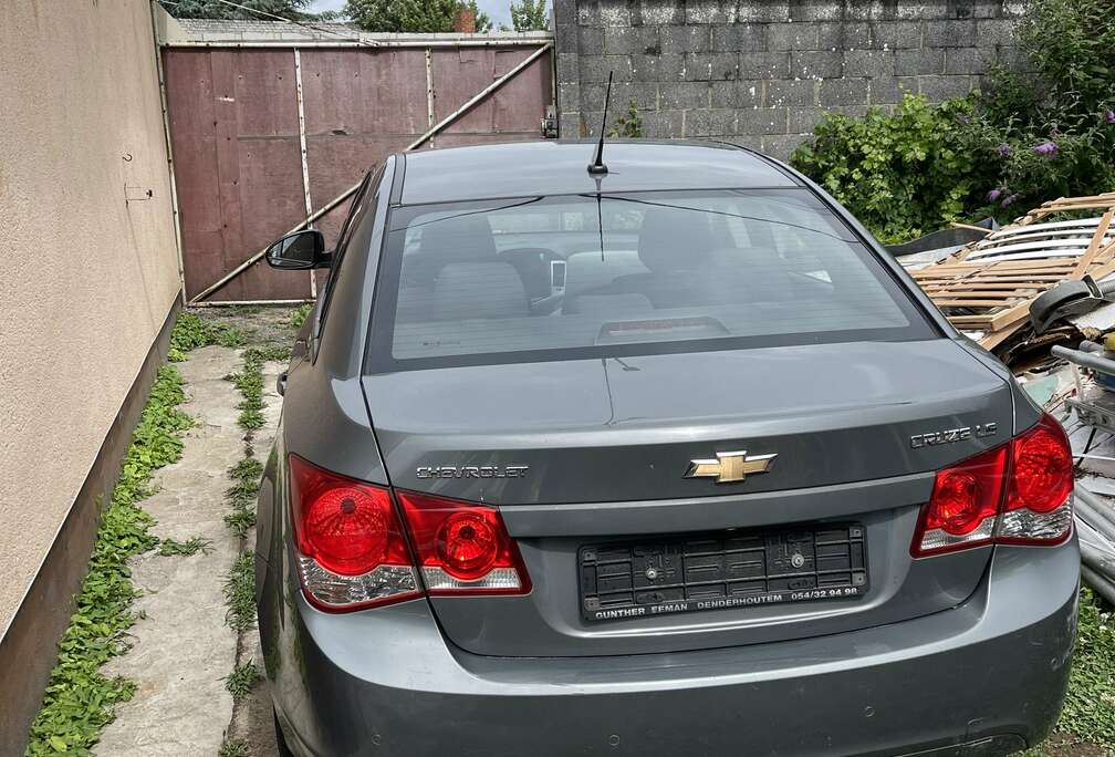 Chevrolet 1.6i LS