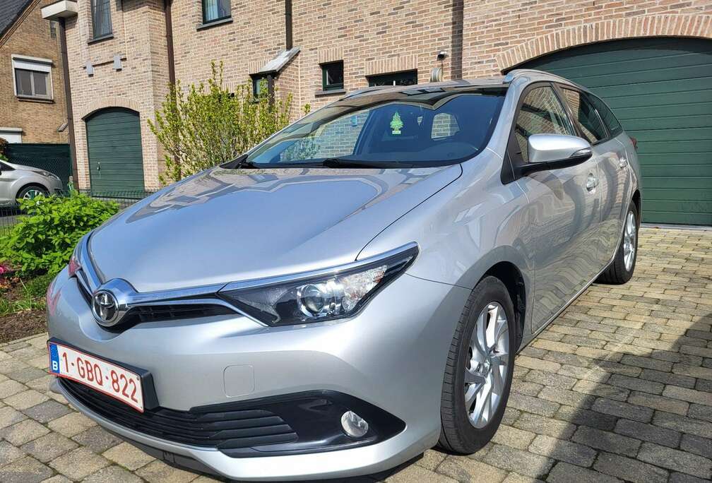 Toyota 1.33 Dual-VVT-i Touring Sports Comfort