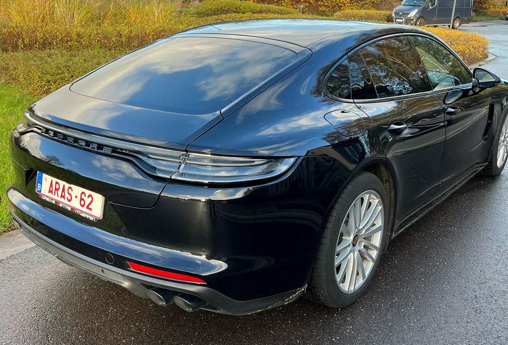 Porsche 4S E-Hybrid