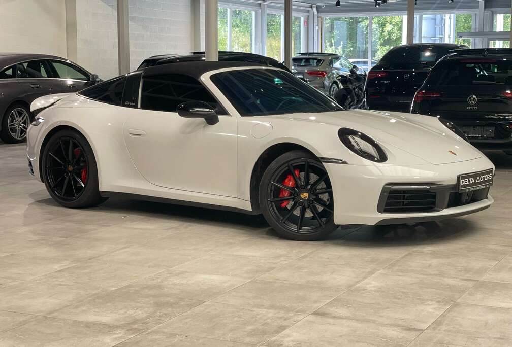 Porsche Carrera 4 Cabriolet PDK