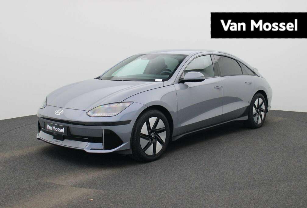 Hyundai 53 kWh Core Plus NAVI  LED  CARPLAY