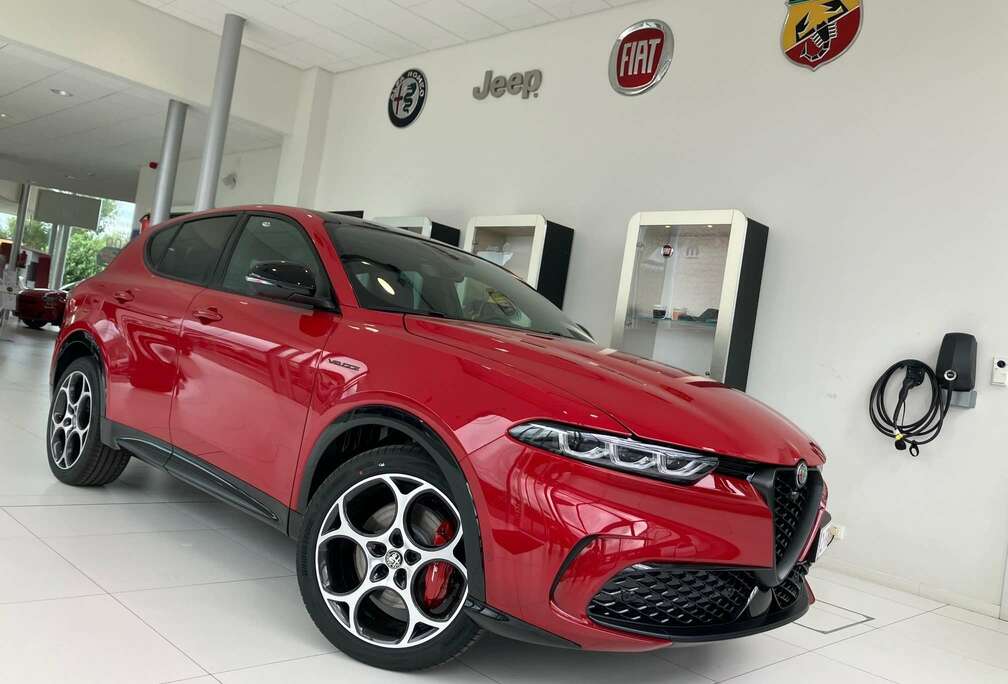 Alfa Romeo VELOCE 1.5 Turbo 130PK  OPEN DAK  15% VOORDEEL