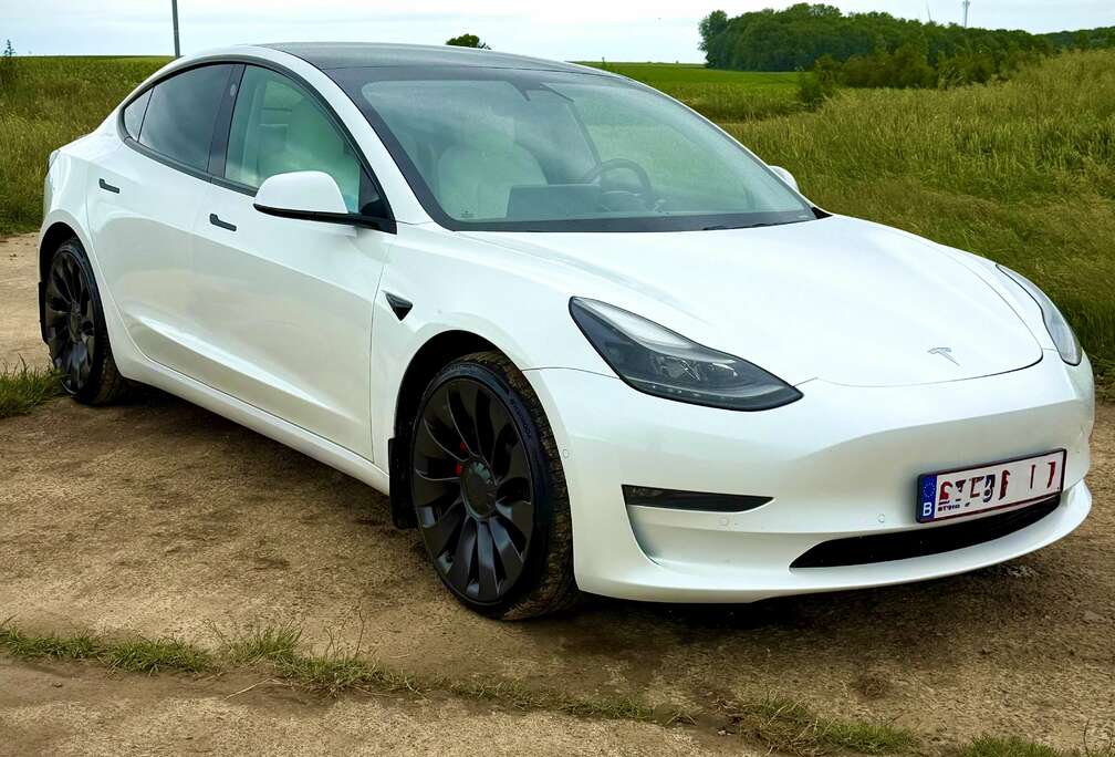 Tesla  Performance, Nouvelle Batterie