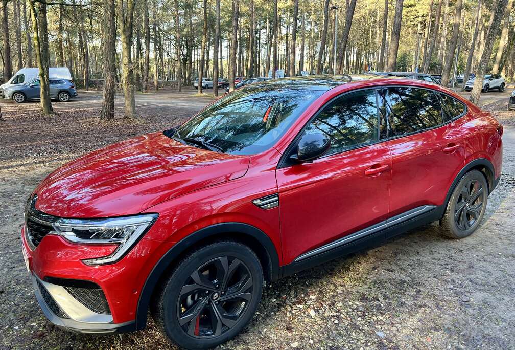 Renault R.S.LINE E-TECH HYBRID