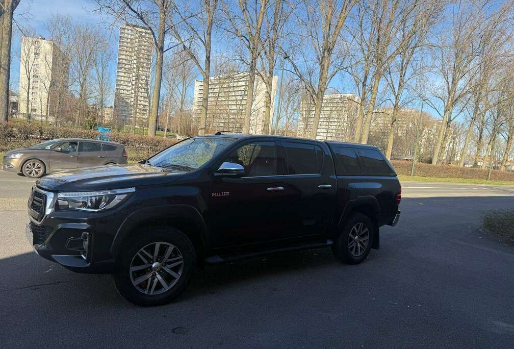 Toyota 2.4 D-4D 4WD Invincible50 Chrome