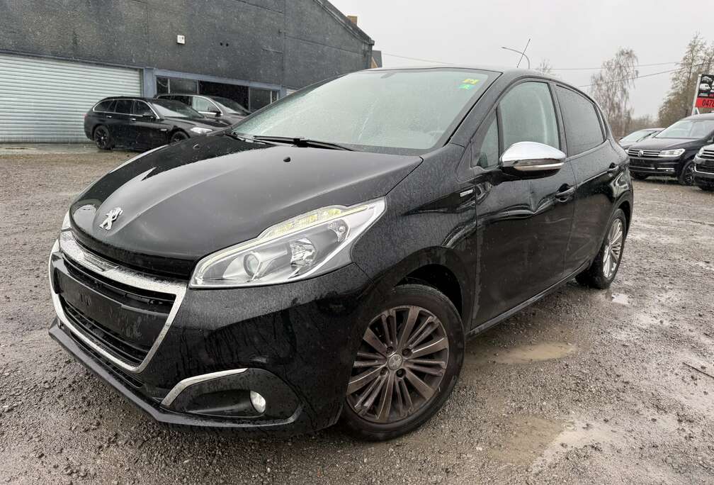 Peugeot 208 1.2i PureTech Style