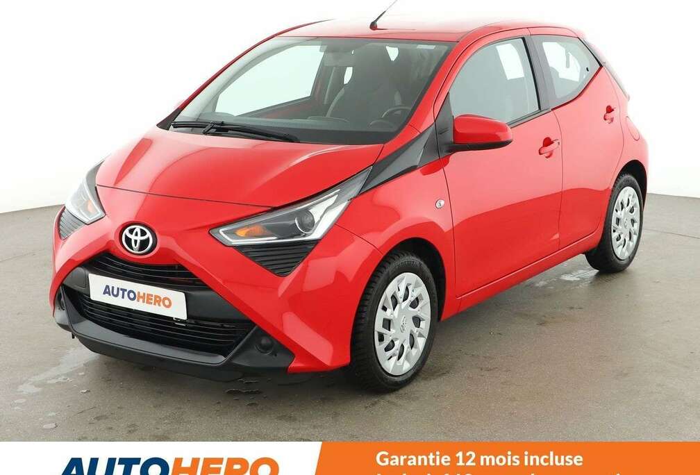 Toyota 1.0-VVT-i X-Play