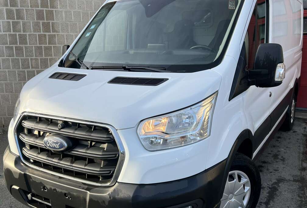 Ford 2.0 TDCi L2H2 AWD Ambiente + CAMÉRA + NAVI