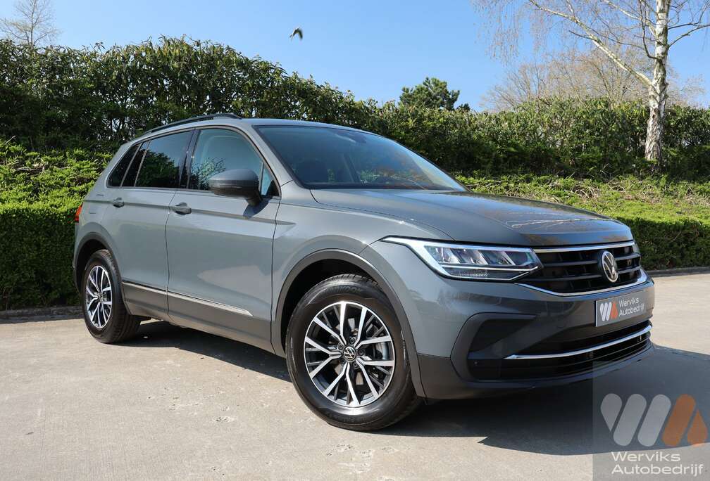 Volkswagen 1.5TSI DSG Life Bussines  CameraTrekhaakAppConn