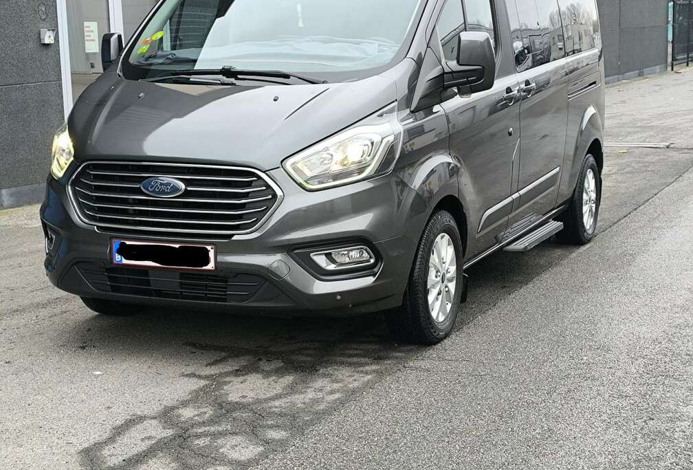 Ford 320 L2H1 VA Trend