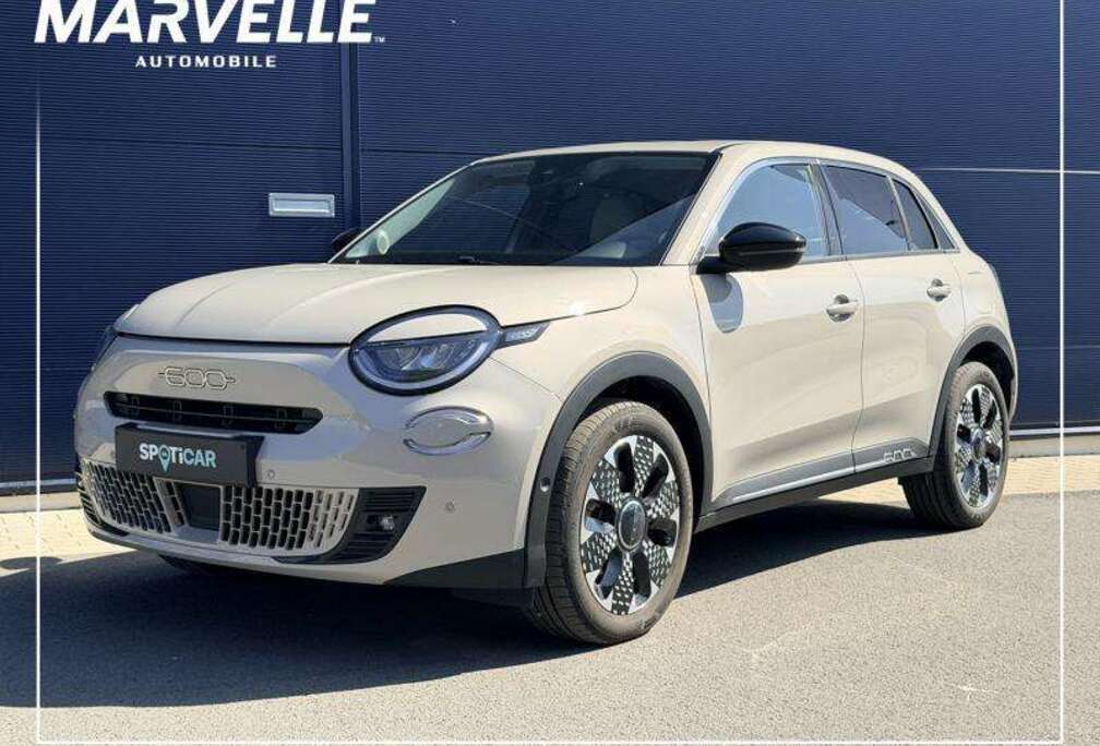 Fiat 136ch Hybrid La Prima - Cuir - Carplay