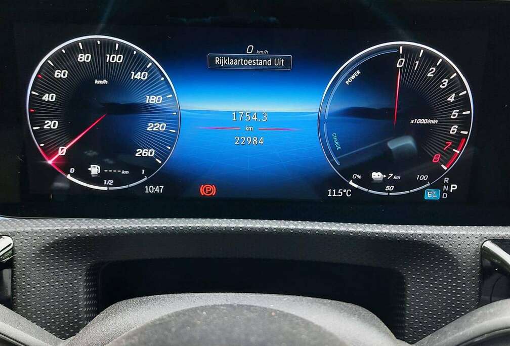 Mercedes-Benz A 250 e PHEV AMG Line (160 kW) AMG Line