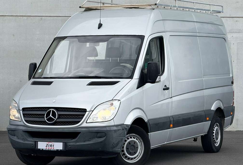 Mercedes-Benz 213 2.1 CDI A2H2