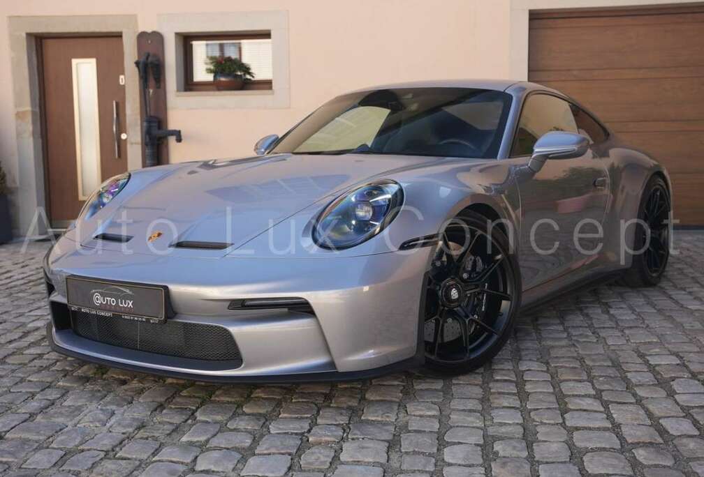 Porsche 911 GT3 Touring-Paket/Schaltgetriebe/18-Wege/PCCB