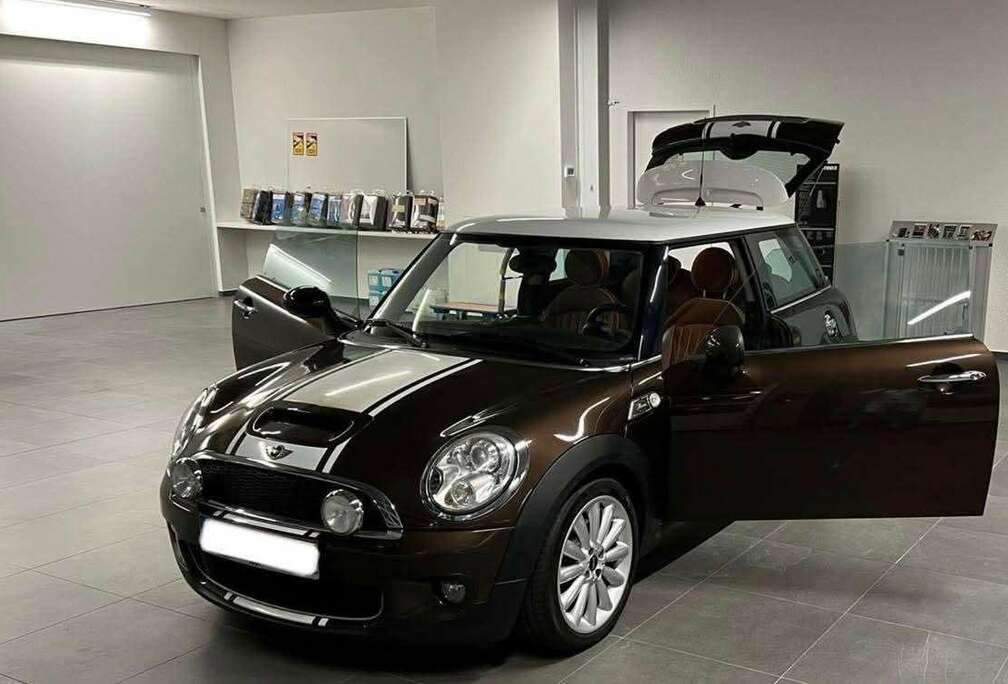 MINI 1.6i Mayfair