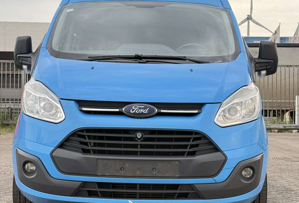 Ford Ford Transit Custom 2.2 TDCi L2H2 – 6 Zitplaatsen
