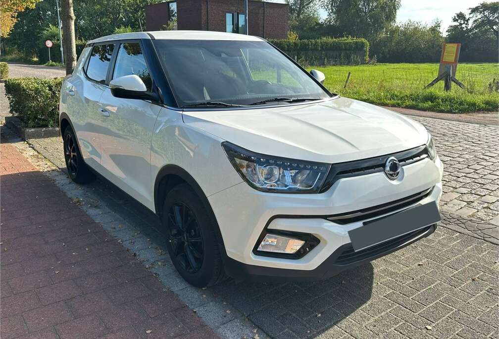 SsangYong e-XGi 160 2WD Start/Stop Quartz