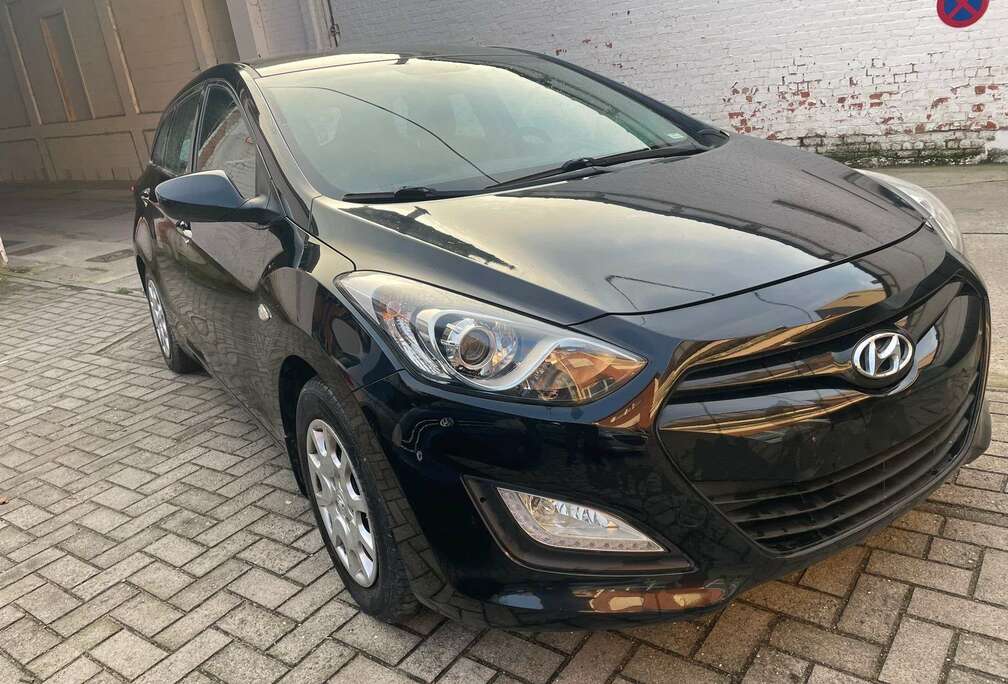 Hyundai 1.4 Diesel 2014 215 000 KM